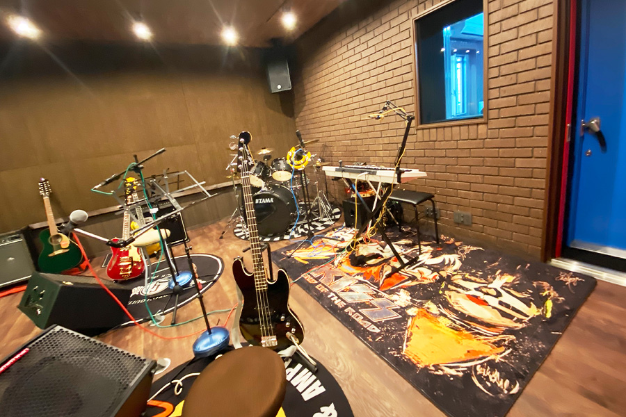 フルバンドスタジオ防音室楽器ギタードラム管楽器
