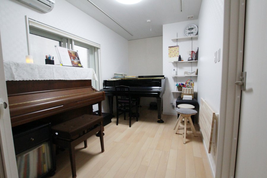 アップライト２台ピアノ防音室