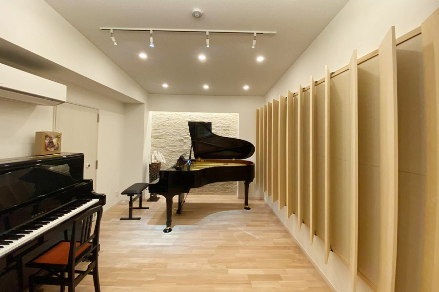 防音室ピアノ床木製